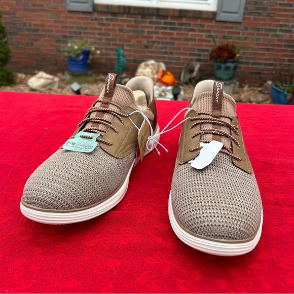 Nwt S SPORT BY SKECHERS Men Mesh Leather Slip On Sneakers Memory Foam size 11.5 - Picture 3 of 8